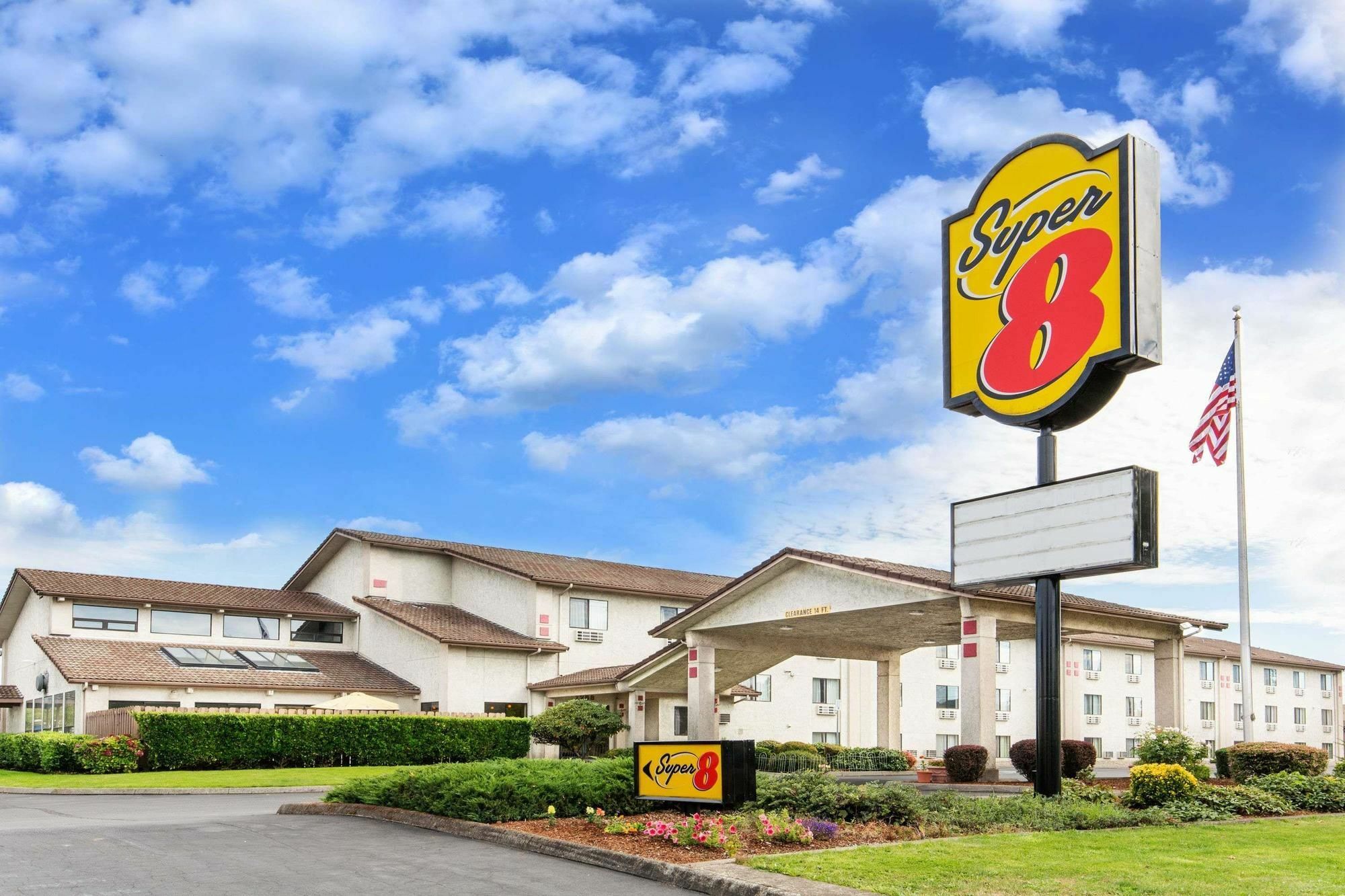 Hotel Super 8 By Wyndham Salem Exterior foto